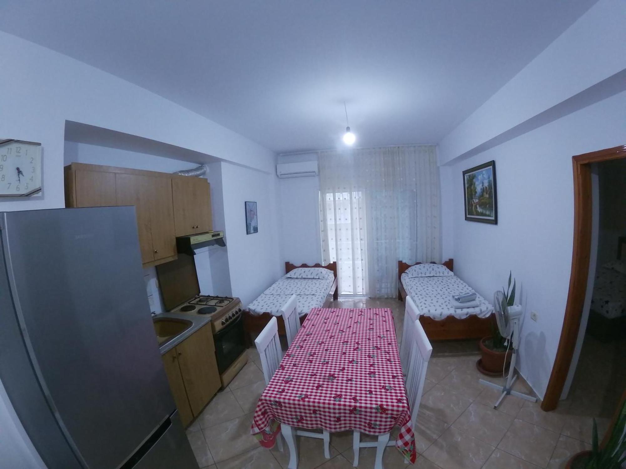 Tulipani Apartments Near Port Σαράντα Εξωτερικό φωτογραφία
